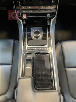 جاگوار XE